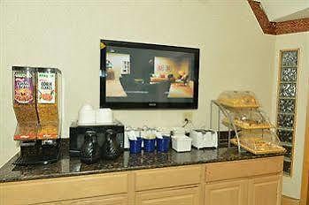 Whitney Inn & Suites Hamden Εξωτερικό φωτογραφία