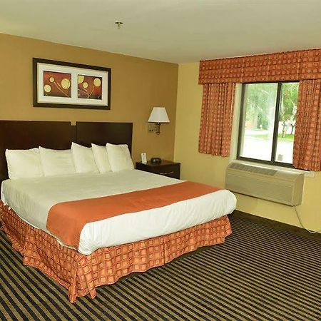 Whitney Inn & Suites Hamden Εξωτερικό φωτογραφία