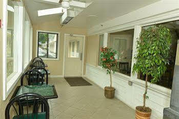 Whitney Inn & Suites Hamden Εξωτερικό φωτογραφία